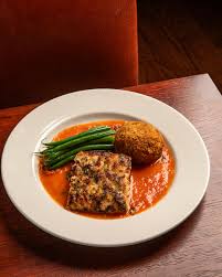 Atlanta Fish Market signature dishes Scottish Salmon
Jumbo Lump Crab Cake
Chilean Sea Bass